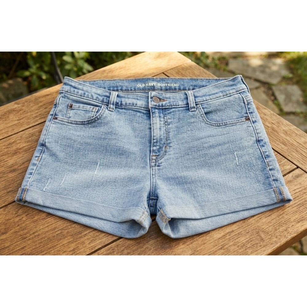 Old Navy Womens Boyfriend Denim Shorts Size 12 Light Wash Cuffed Hem Jean 3 In